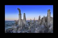 Mono Lake - Tufa sur les rives d'un lac alcalin (Californie, USA)